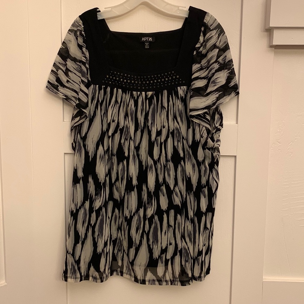 Apt 9 short sleeve top